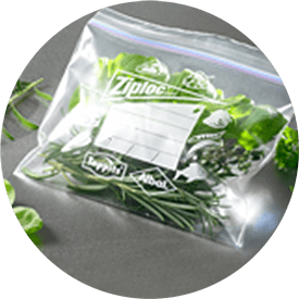 Ziploc® Gefrierbeutel mit Salat